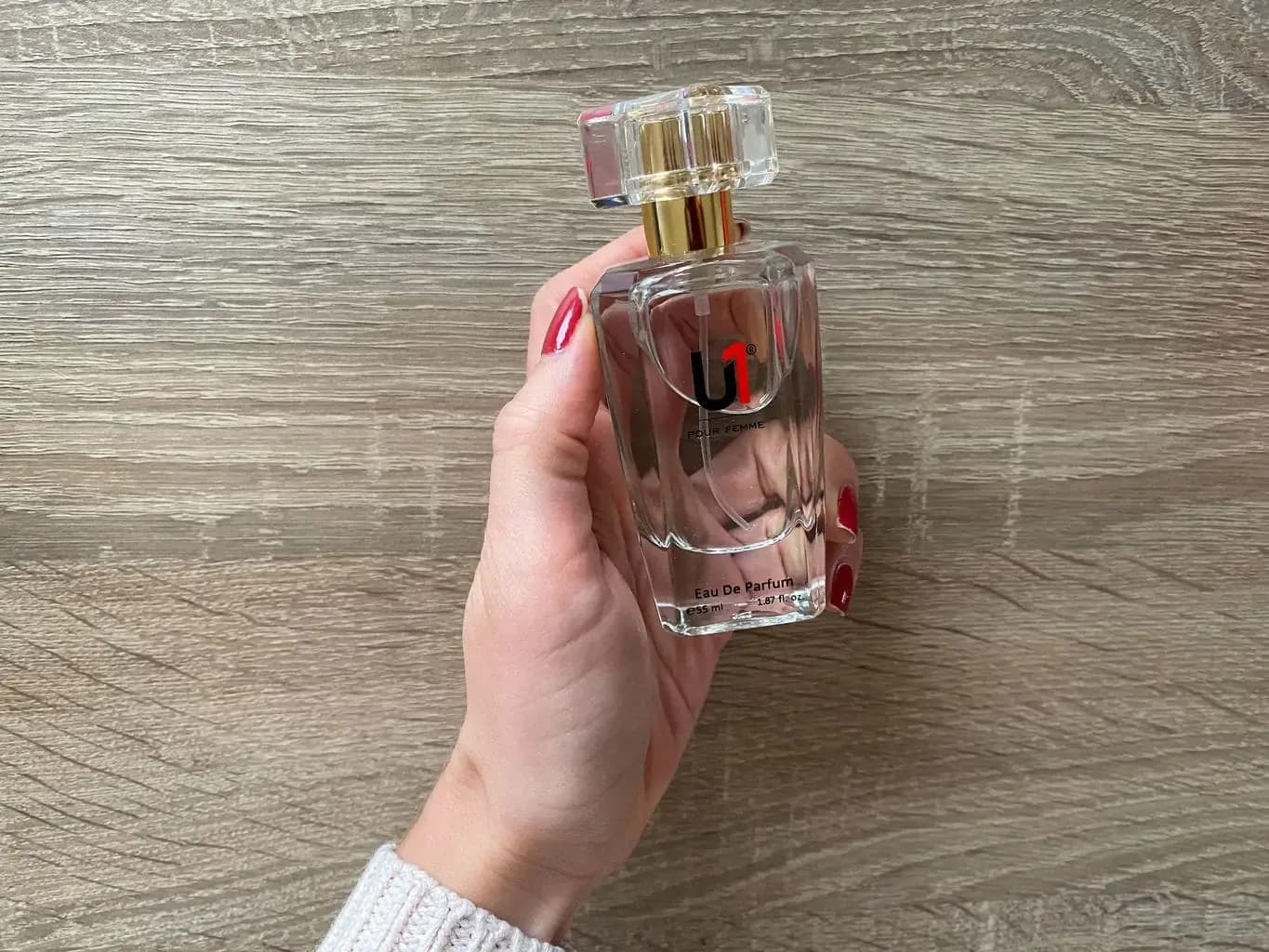 Verze 55ml parfému Esensino