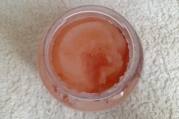 Body scrub Curapil recenze
