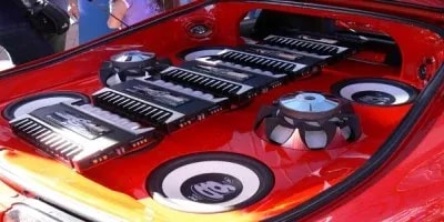 Subwoofer do auta