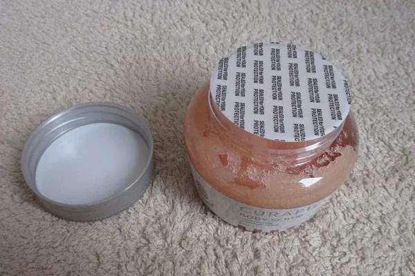 Body scrub Curapil recenze