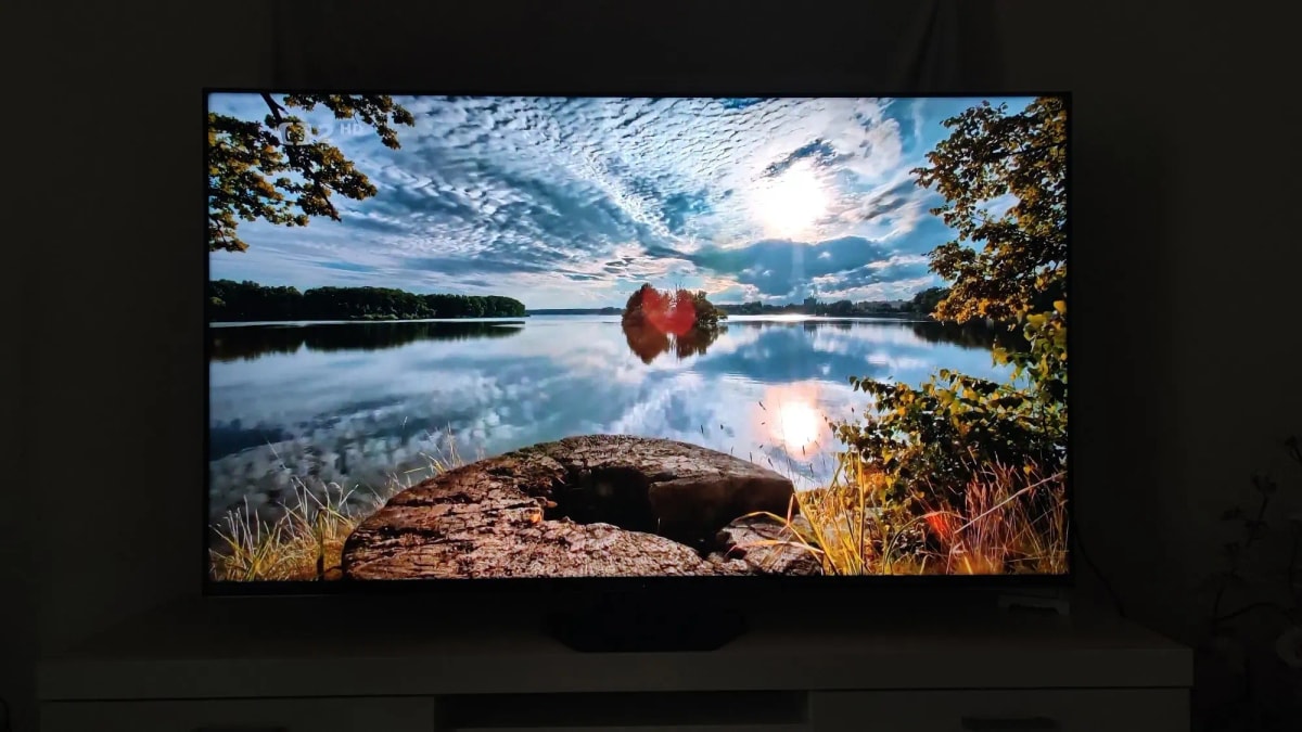 displej Hisense 75U8N, recenze chytrý výběr
