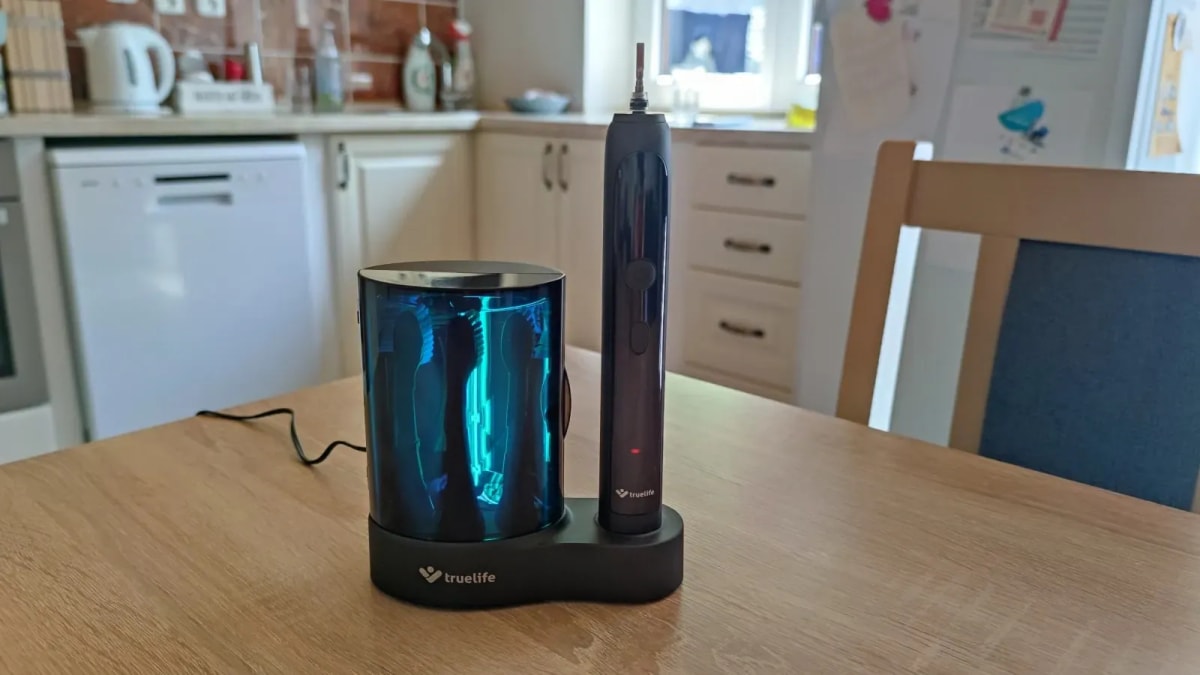 TrueLife SonicBrush sterilizátor UV lampa recenze