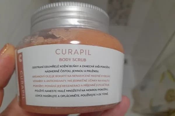 Tělový peeling Curapil recenze