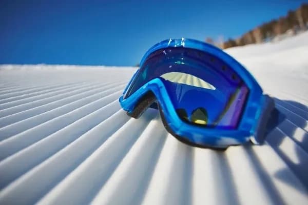 Snowboard brýle obrázek do textu