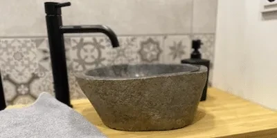 Kamenná umyvadla