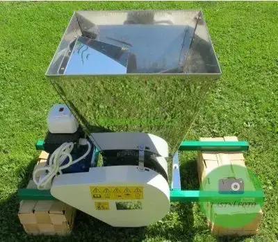 elektrický drtič ovoce