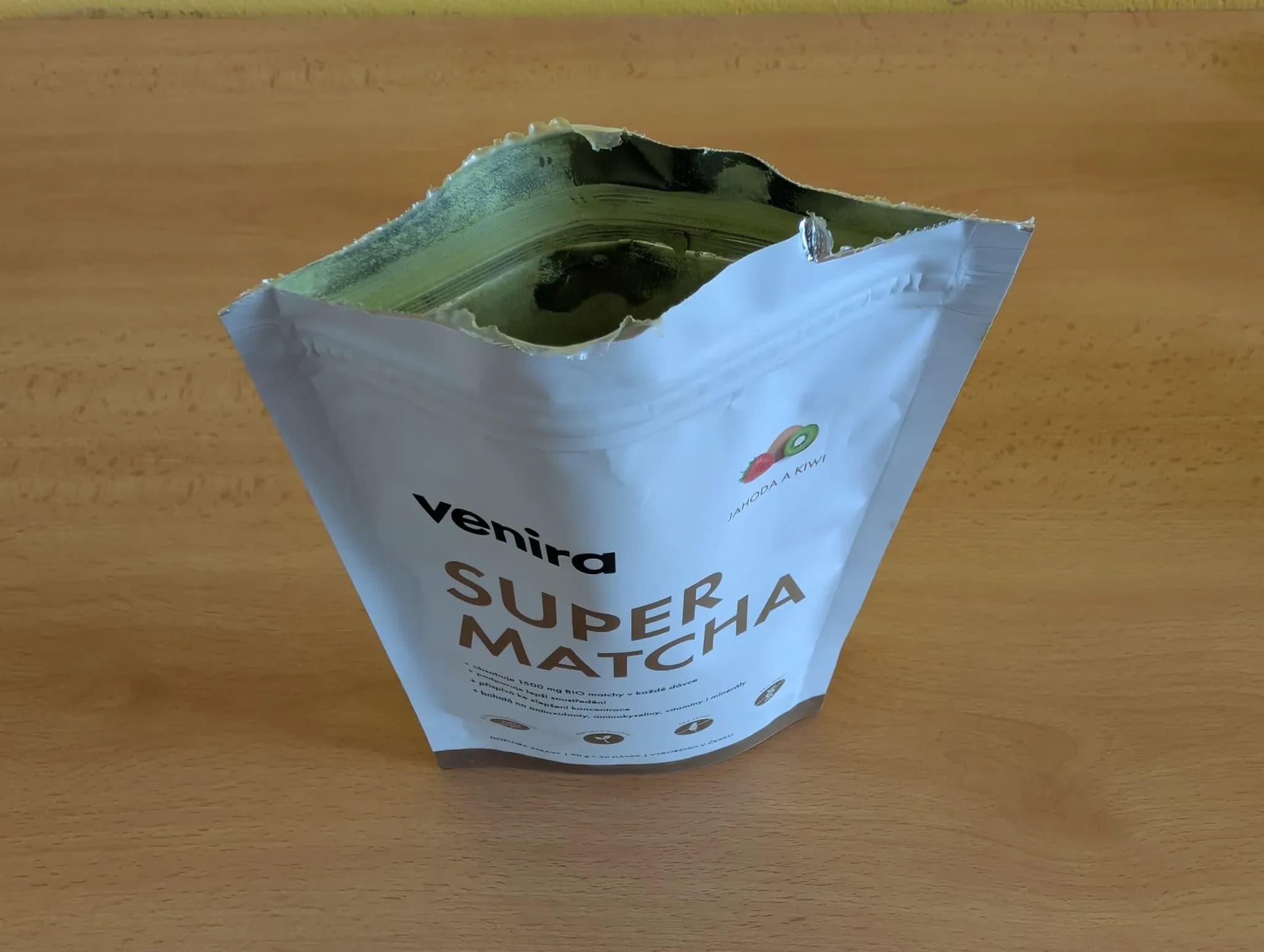 Venira Super matcha jahoda-kiwi vnitřek