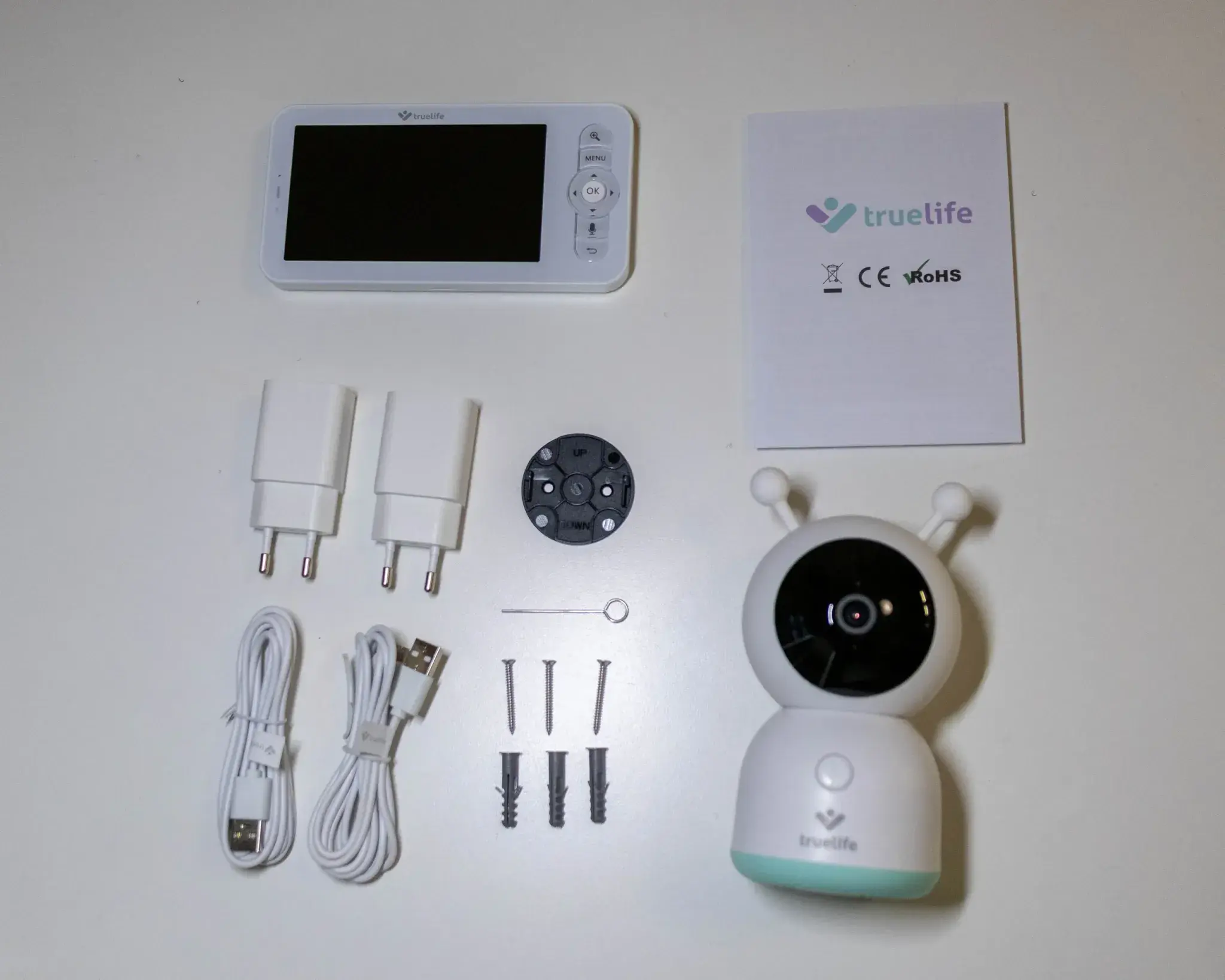 Recenze-TrueLife-NannyCam-R7-Dual-Smart-obsah-baleni.jpg