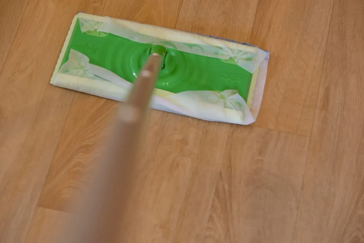 Swiffer mop