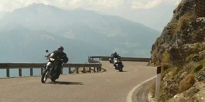 Navigace na motorku