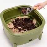 Recenze domácího vermikompostéru Plastia – zalozeni kompostu