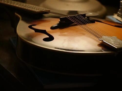 klasická mandolína