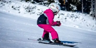 Nejlepší lyžařské bundy 2022 – Jak vybrat bundu na lyže?