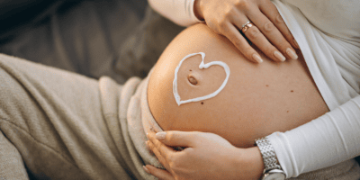 Nejlepší oleje a krémy na strie (nejen) v těhotenství