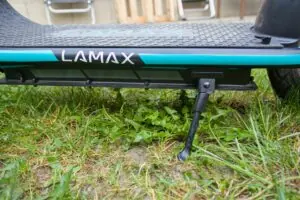 elektrická koloběžka LAMAX baterie