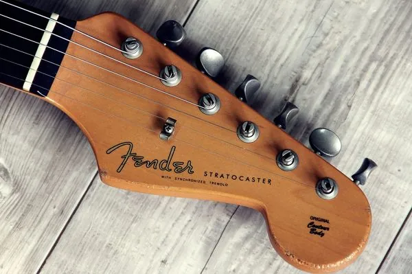 Originál Fender Stratocaster