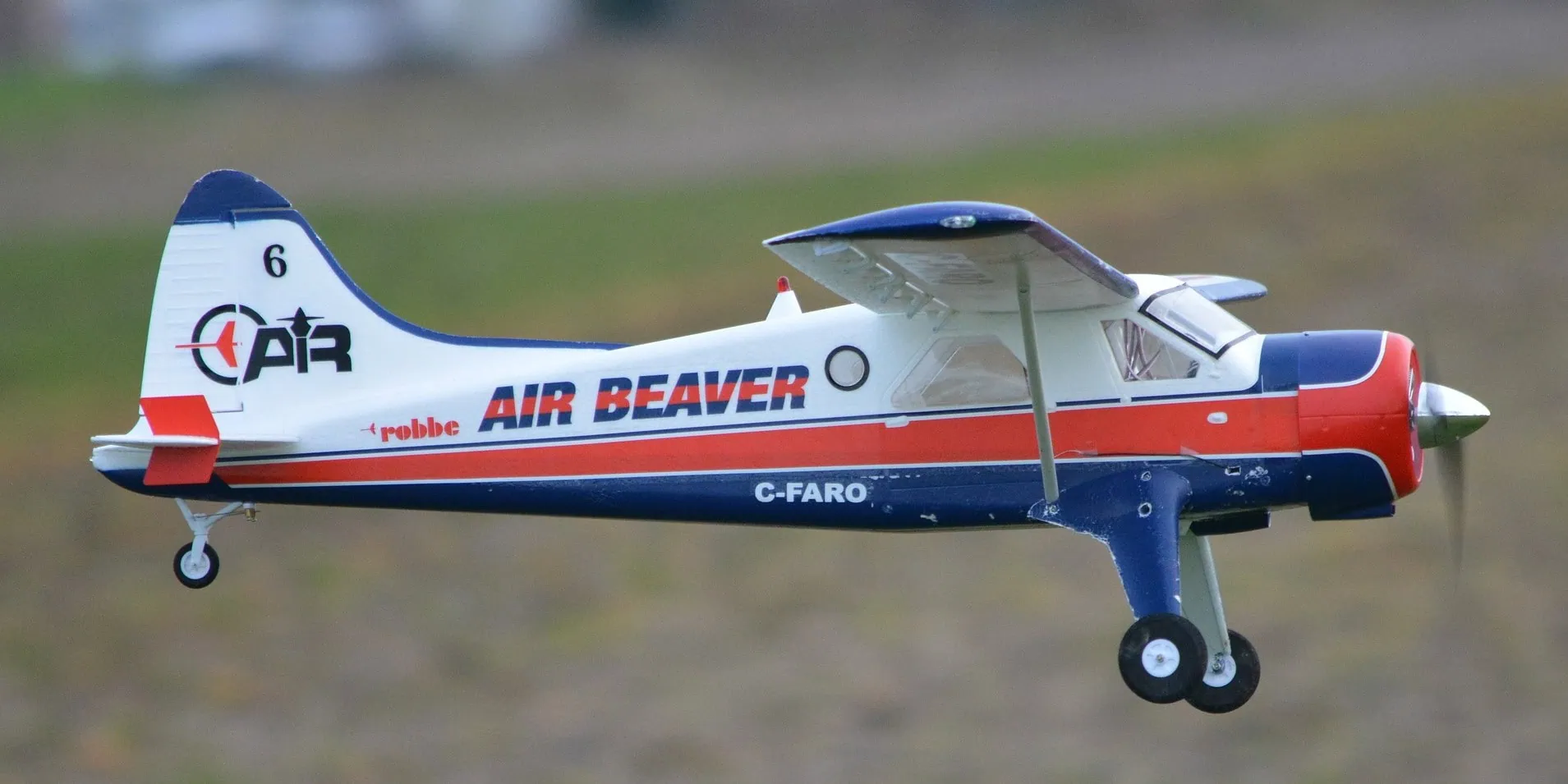 RC model letadla - v letu